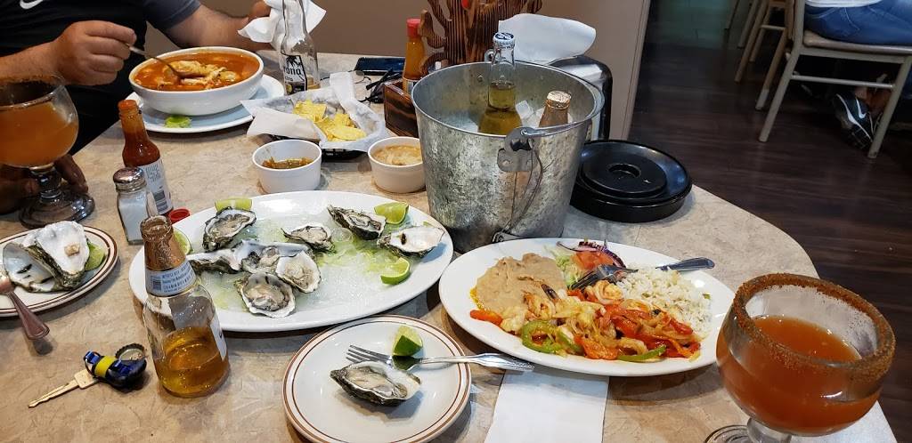 Mariscos El Mariachi #2 | restaurant | 1725-1735 N Nellis Blvd, Las Vegas, NV 89115, USA | 7024444242 OR +1 702-444-4242