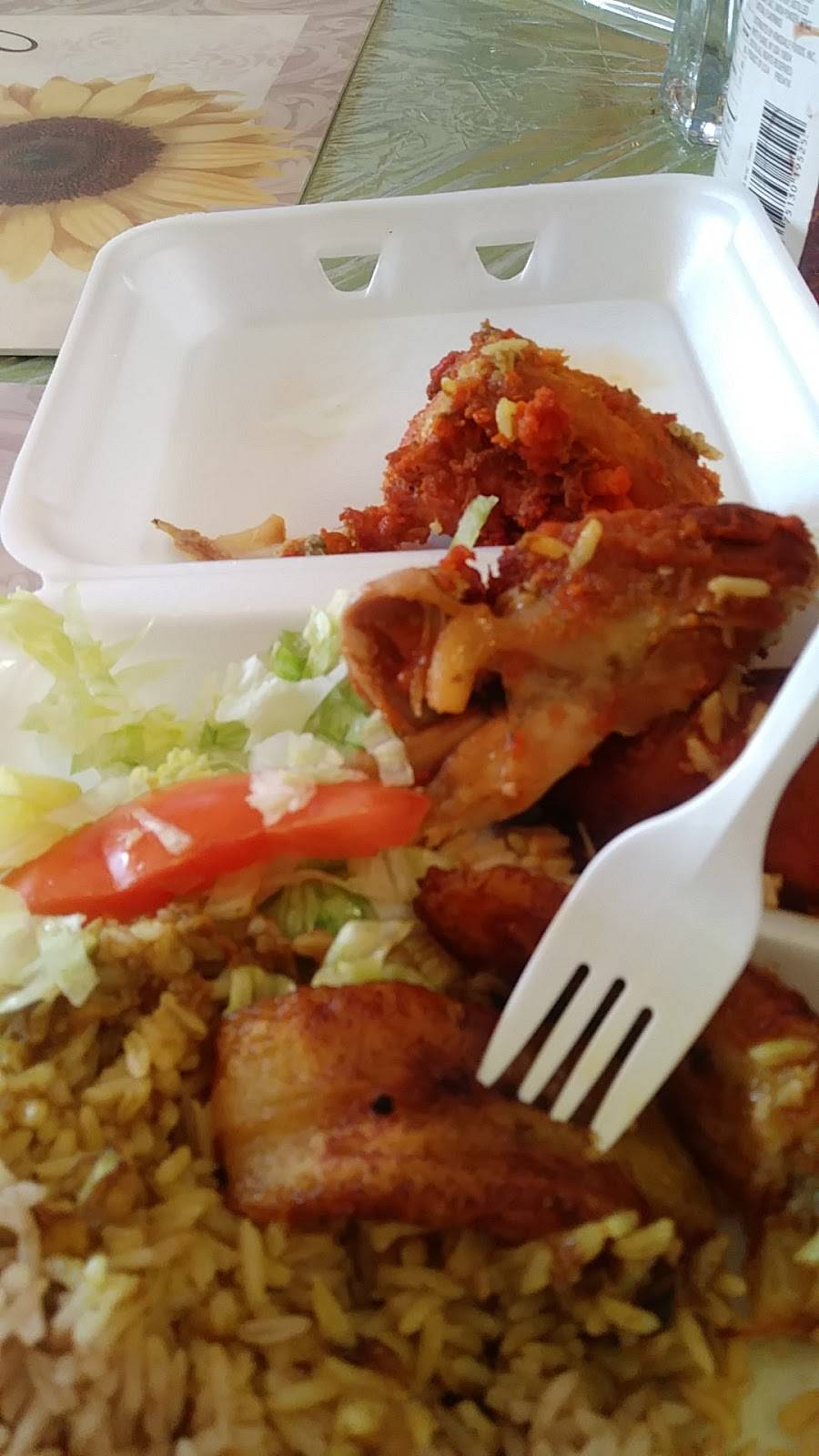 Dan Carlos Kitchen | restaurant | 976 18th Ave, Newark, NJ 07106, USA | 8622409888 OR +1 862-240-9888