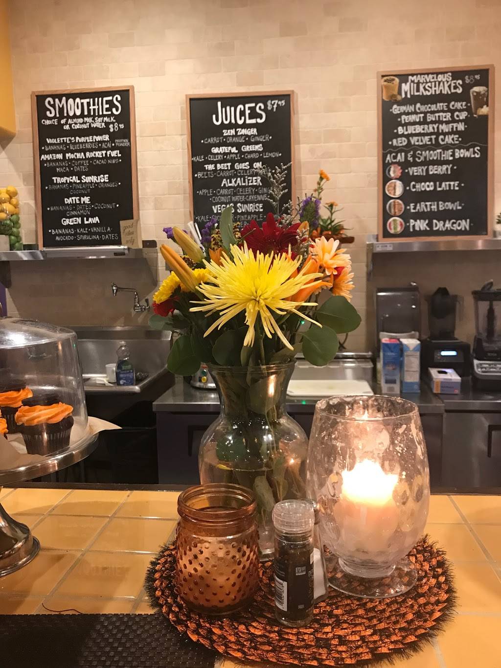 Violettes Vegan Cafe & Organic Juice Bar | restaurant | 8560 W Desert Inn Rd, Las Vegas, NV 89117, USA | 7026850466 OR +1 702-685-0466