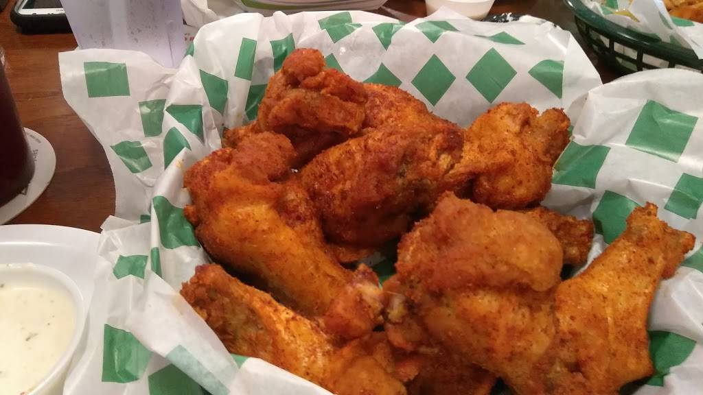 Beef O Bradys | restaurant | 18421 US-41, Lutz, FL 33549, USA | 8139092300 OR +1 813-909-2300