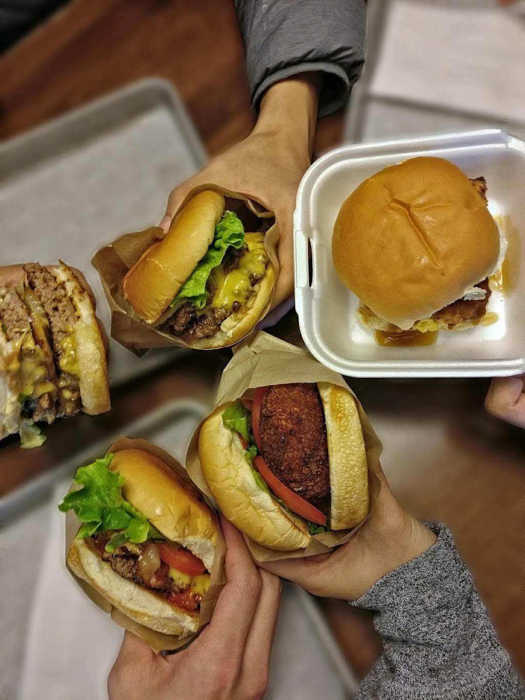 The Burgers Priest | restaurant | 435 Stone Rd W, Guelph, ON N1G 2X6, Canada | 5192656624 OR +1 519-265-6624