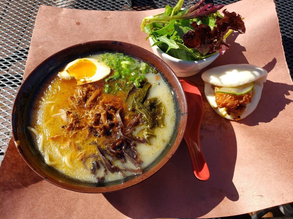 Lucky Cat Ramen | restaurant | 2583 Broad Ave, Memphis, TN 38112, USA | 9012088145 OR +1 901-208-8145