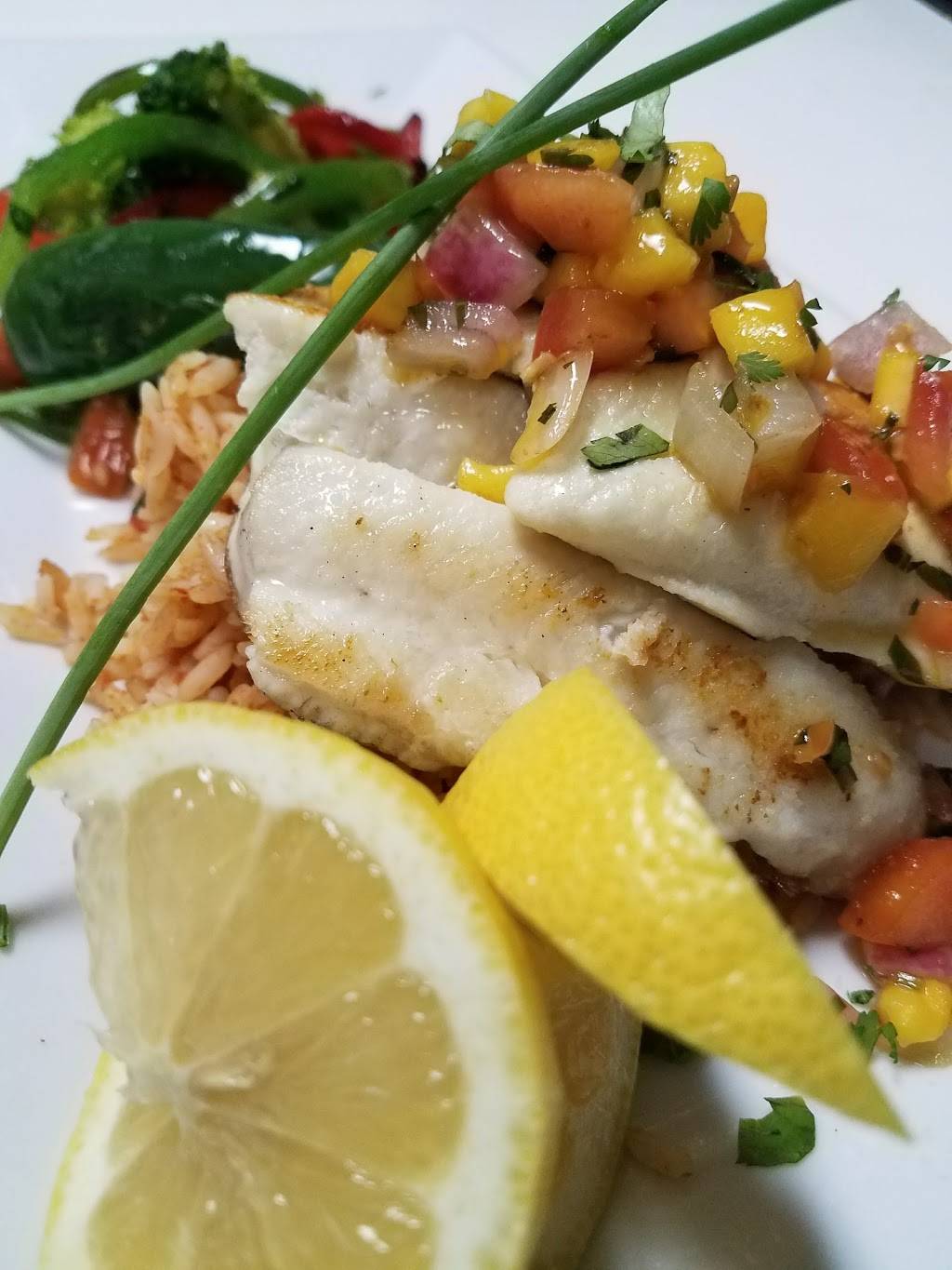 Joses Cantina | restaurant | 1101 N State St, St Ignace, MI 49781, USA | 9066431519 OR +1 906-643-1519