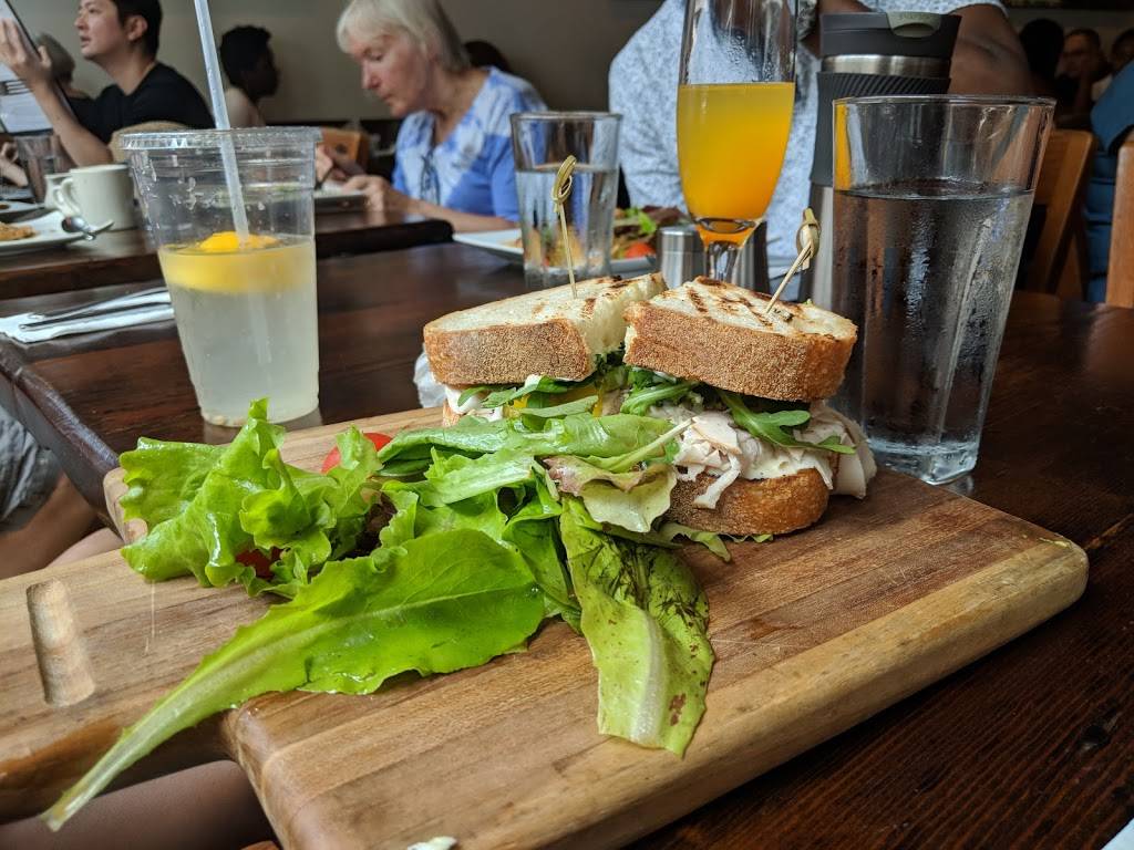 Montmartre | restaurant | 327 7th St SE, Washington, DC 20003, USA | 2025441244 OR +1 202-544-1244