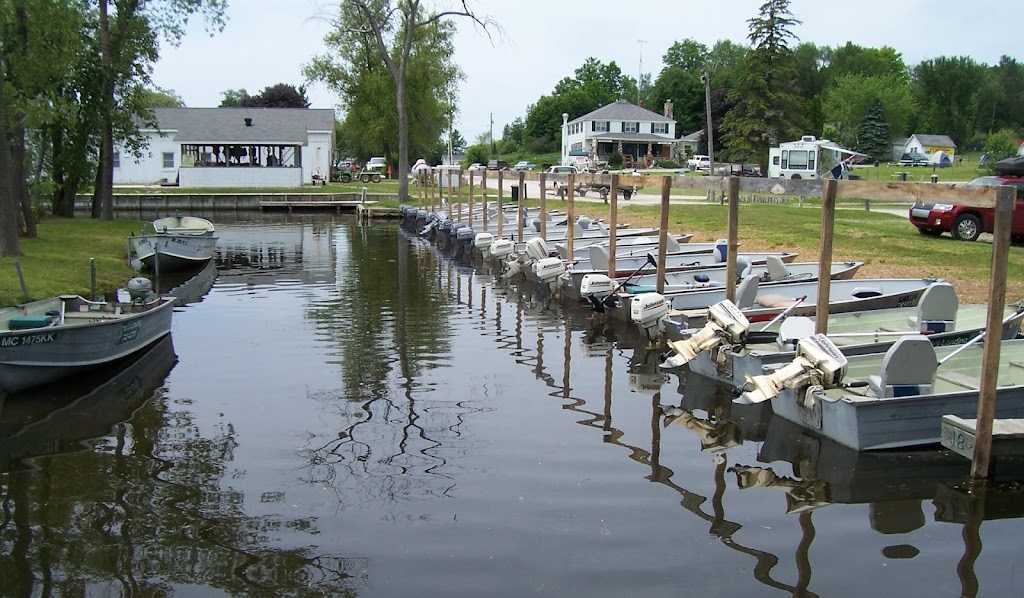 Jacks Landing | restaurant | 20836 Tennis Rd, Hillman, MI 49746, USA | 9897424370 OR +1 989-742-4370