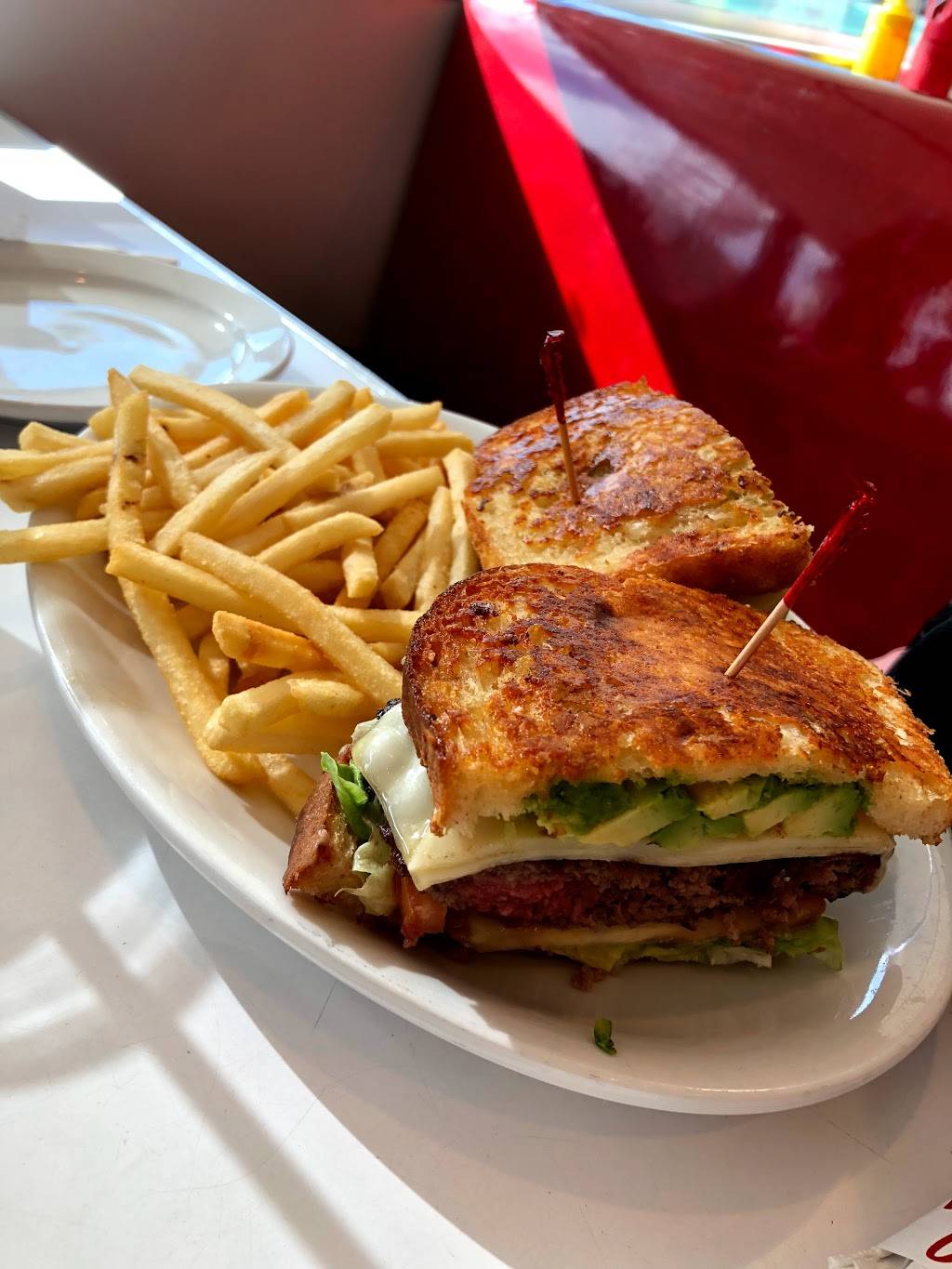 Rubys Diner | restaurant | 30622 S Coast Hwy, Laguna Beach, CA 92651, USA | 9494977829 OR +1 949-497-7829