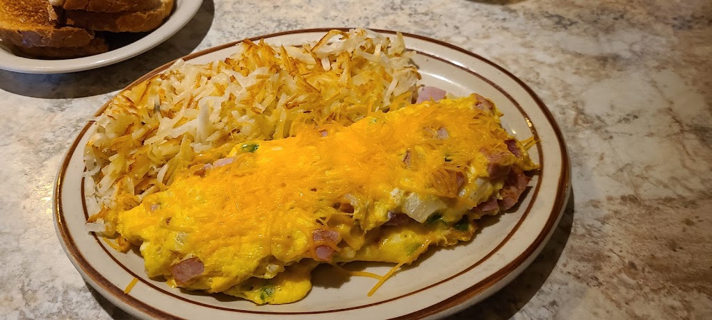 Plains Trading Post Restaurant | restaurant | 628 E Richards St, Douglas, WY 82633, USA | 3073584489 OR +1 307-358-4489