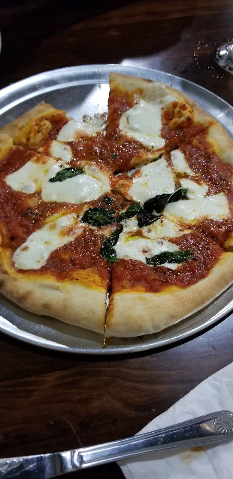 George’s Italian Kitchen | restaurant | 5224 S State Hwy 360 Suite #240, Grand Prairie, TX 75052, USA | 9725227795 OR +1 972-522-7795