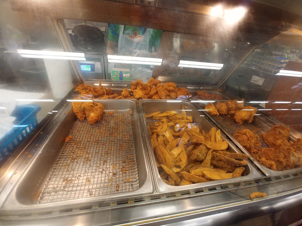 Royal Farms | meal takeaway | 1501 62nd St, Baltimore, MD 21237, USA | 4103874345 OR +1 410-387-4345