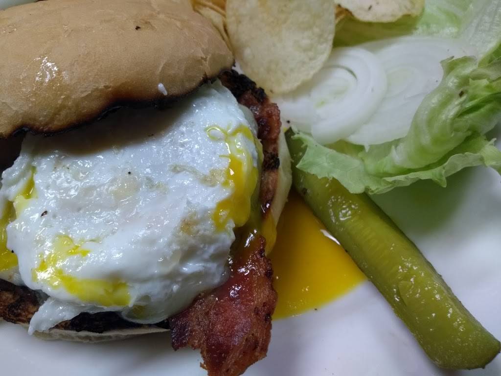 Beer Bellys | restaurant | 4450 Cleveland St, Gary, IN 46408, USA | 2199803558 OR +1 219-980-3558