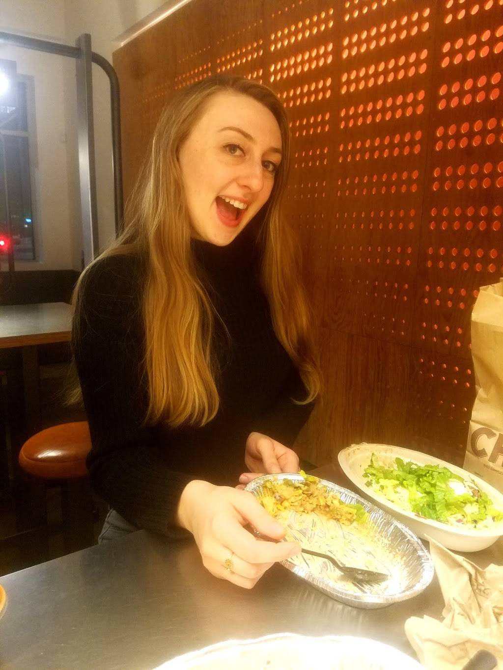 Chipotle Mexican Grill | restaurant | 10 N Nansemond St Ste D, Richmond, VA 23221, USA | 8049776368 OR +1 804-977-6368