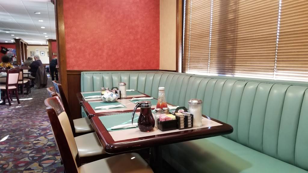 Bentleys Falls Church Diner | bakery | 6654 Arlington Blvd, Falls Church, VA 22042, USA | 7035324100 OR +1 703-532-4100