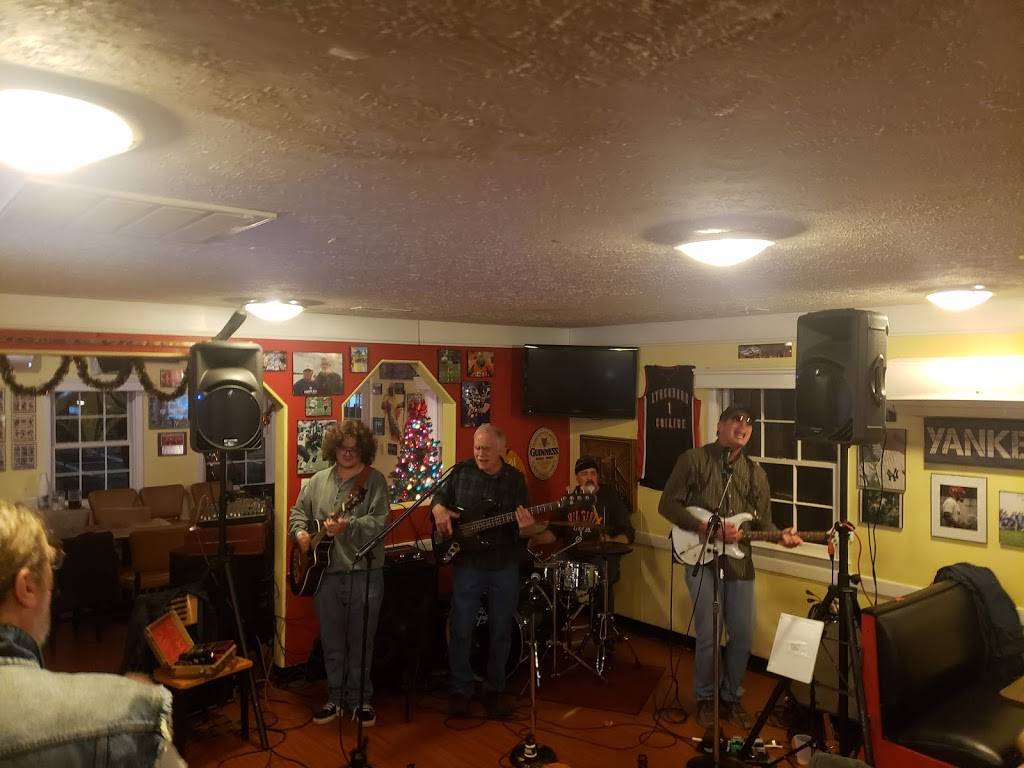 Yellow Submarine | restaurant | 3313 Old Forest Rd, Lynchburg, VA 24501, USA | 4343855357 OR +1 434-385-5357