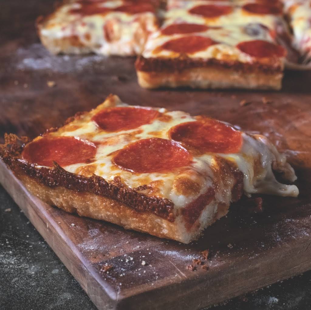 Jets Pizza | meal delivery | 37160 Dequindre Rd, Sterling Heights, MI 48310, USA | 5862684010 OR +1 586-268-4010