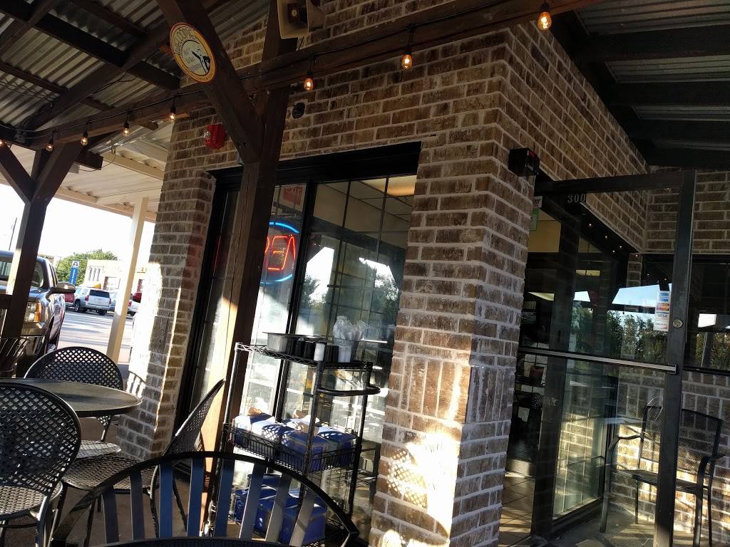Doe Bellys | restaurant | 300 W Broad St, Forney, TX 75126, USA | 9725522119 OR +1 972-552-2119