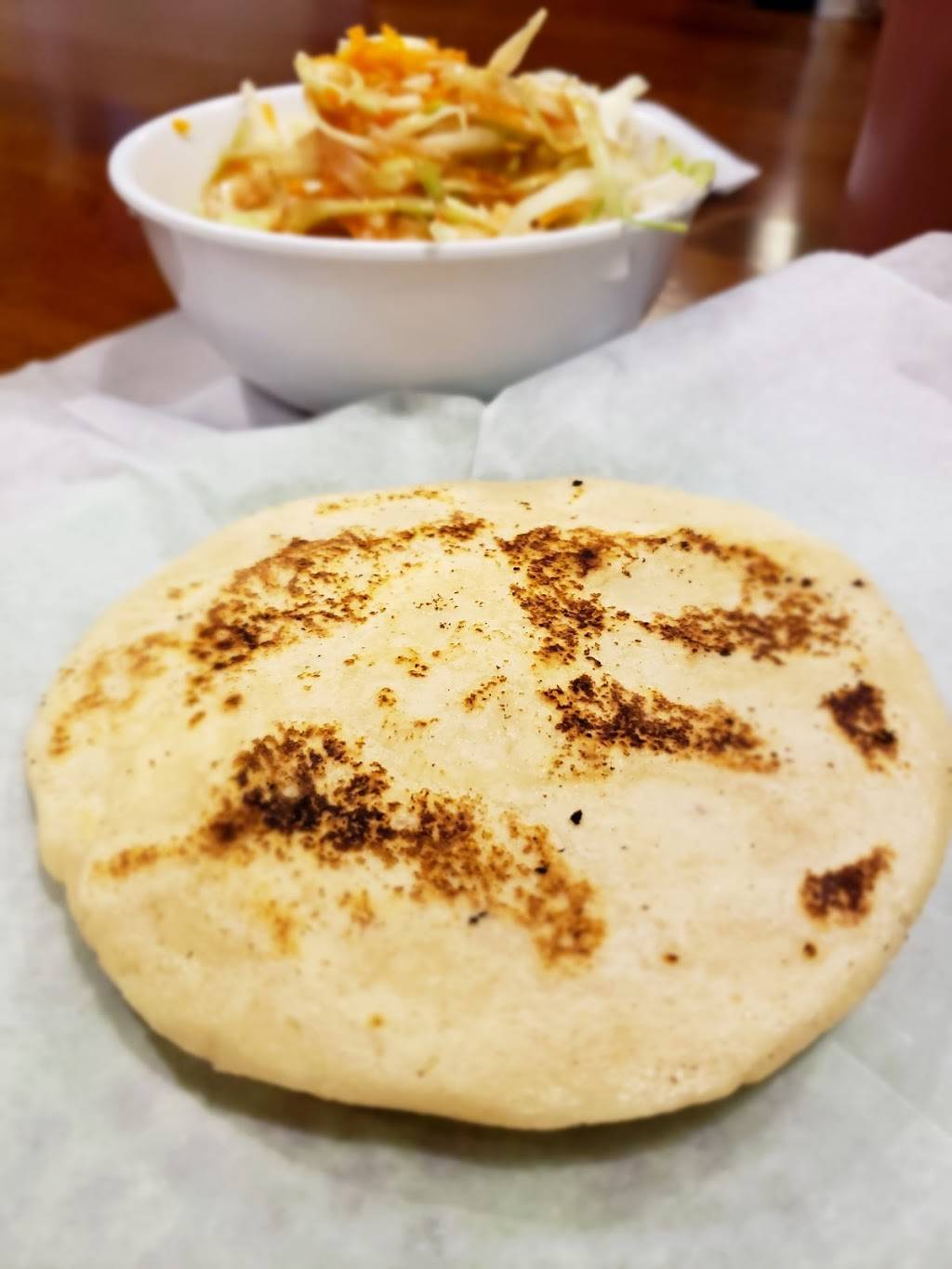 Doña Cecy’s Pupuseria | restaurant | 2002 Veirs Mill Rd, Rockville, MD 20851, USA | 3019787993 OR +1 301-978-7993