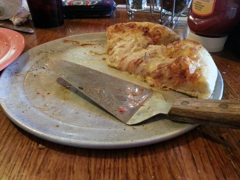 Vesta Pizzeria and Family Restaurant | restaurant | 2 S Main St, Boonsboro, MD 21713, USA | 3014326166 OR +1 301-432-6166