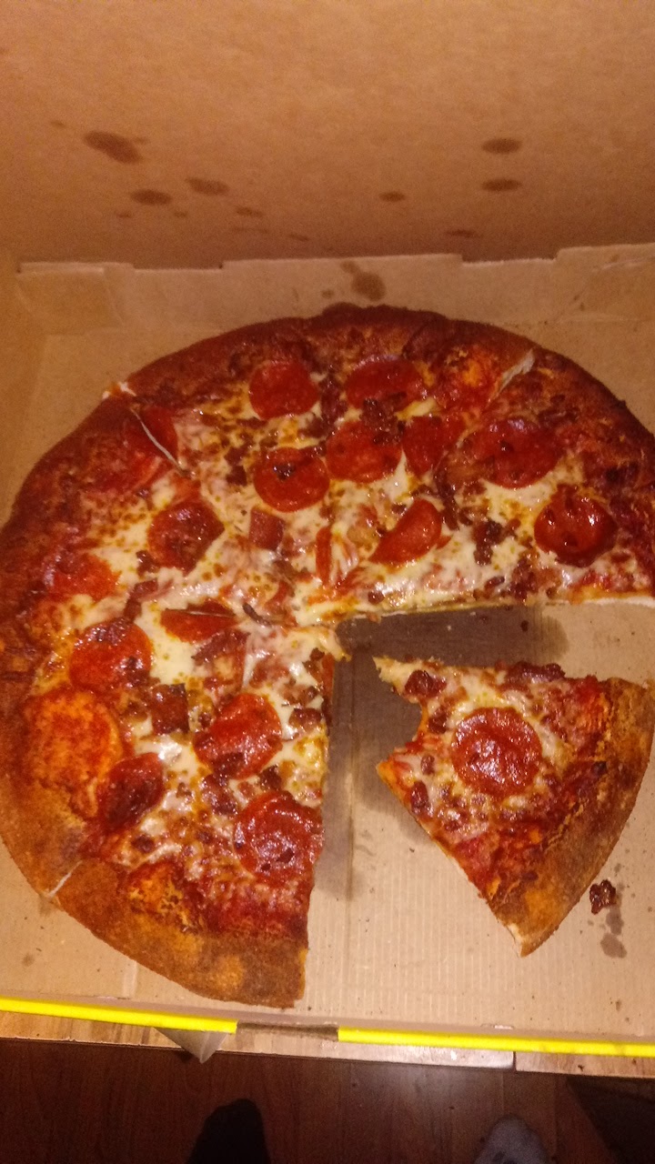 Hungry Howies Pizza | meal delivery | Next to Rent a Center, 2000 Crawfordville Hwy, Crawfordville, FL 32327, USA | 8509266400 OR +1 850-926-6400