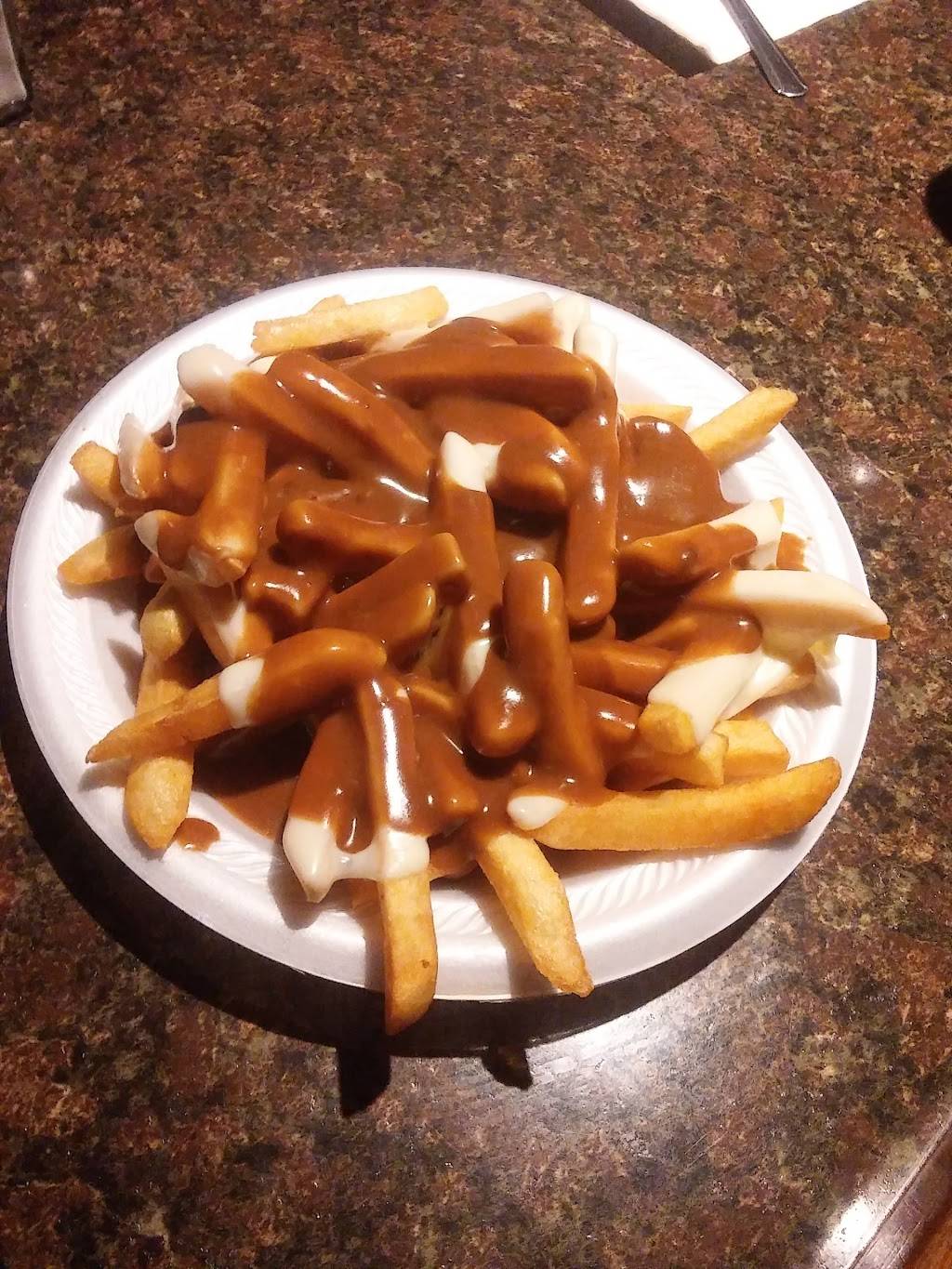 Clayts Corner Tavern | restaurant | 400 W Market St, Trevorton, PA 17881, USA | 5707973349 OR +1 570-797-3349