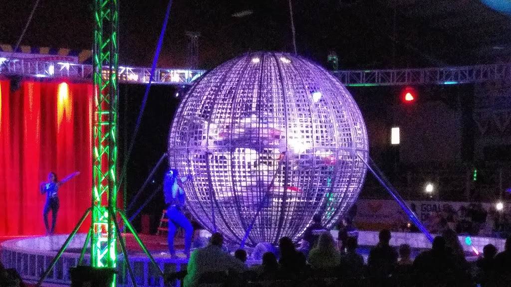 Rostraver Ice Garden | restaurant | 101 Gallitin Rd, Belle Vernon, PA 15012, USA | 7243797100 OR +1 724-379-7100