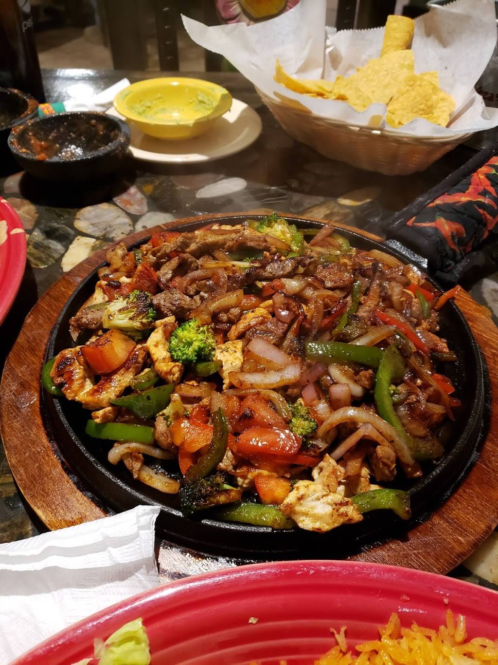 The Point Tlaquepaque | restaurant | 151 Highland Ave, Cambridge, OH 43725, USA | 7404321114 OR +1 740-432-1114