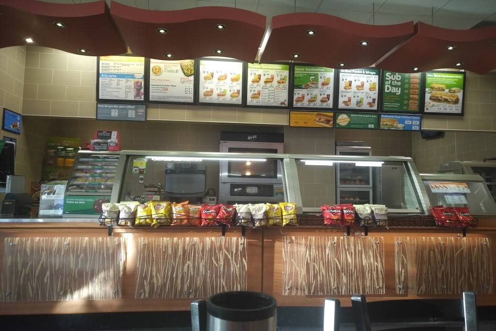 Subway | restaurant | 2745 Iris St, Ottawa, ON K2C 3V5, Canada | 6137218000 OR +1 613-721-8000