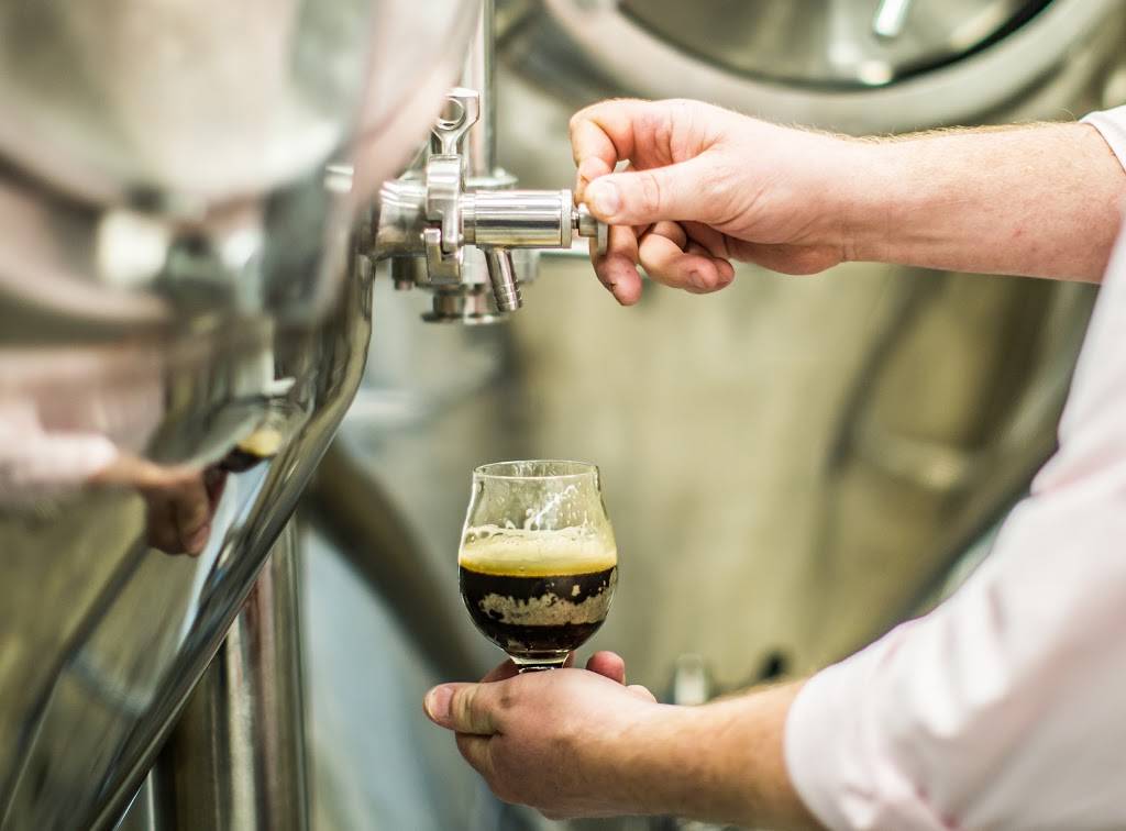 Smoke Brewing Company | restaurant | 209 SE Main St, Lees Summit, MO 64063, USA | 8165252337 OR +1 816-525-2337