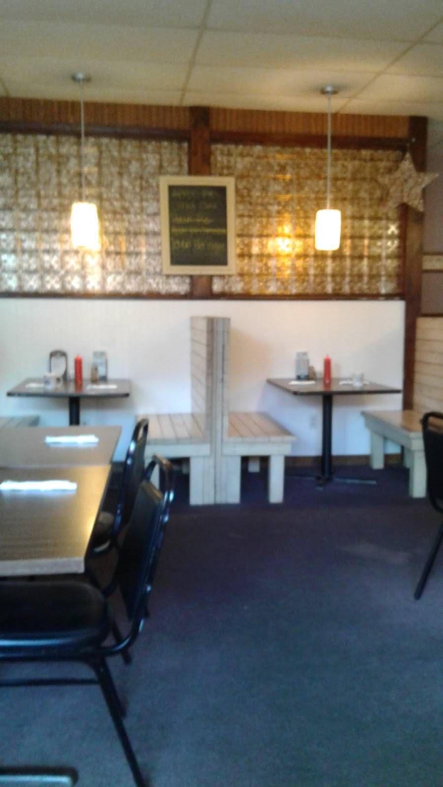 Mikkis Diner | restaurant | 1099 S Water St A, Wilmington, IL 60481, USA | 8154760556 OR +1 815-476-0556