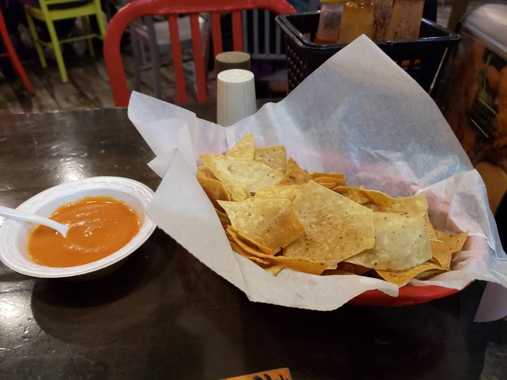 Little Shack | restaurant | 5360 N Mesa St, El Paso, TX 79912, USA | 9153211562 OR +1 915-321-1562