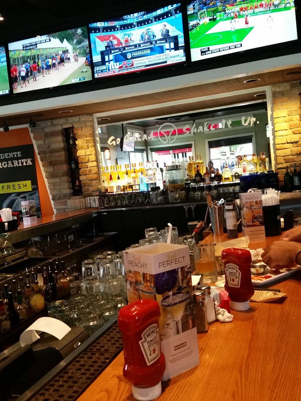 Chilis Grill & Bar | meal takeaway | 3142 Daniels Rd, Winter Garden, FL 34787, USA | 4078770796 OR +1 407-877-0796