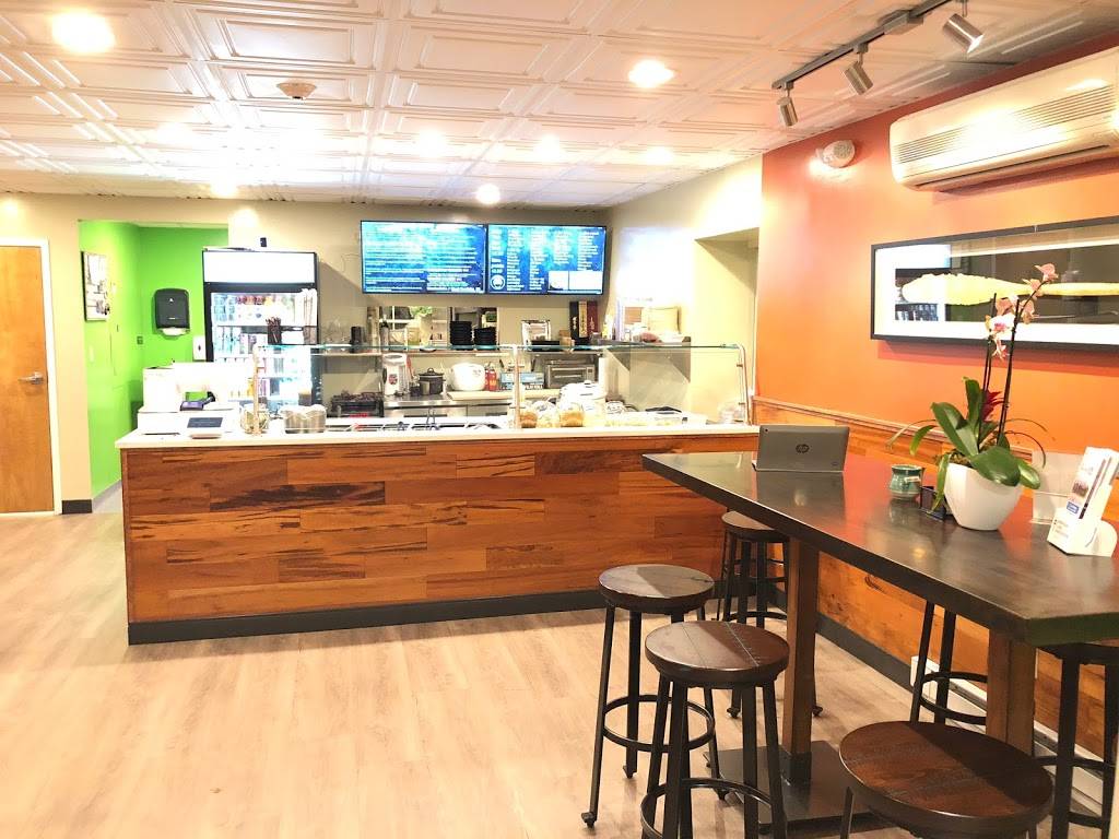 CRUNCHY POKÉ | cafe | 426 Fore St, Portland, ME 04101, USA | 2078350838 OR +1 207-835-0838