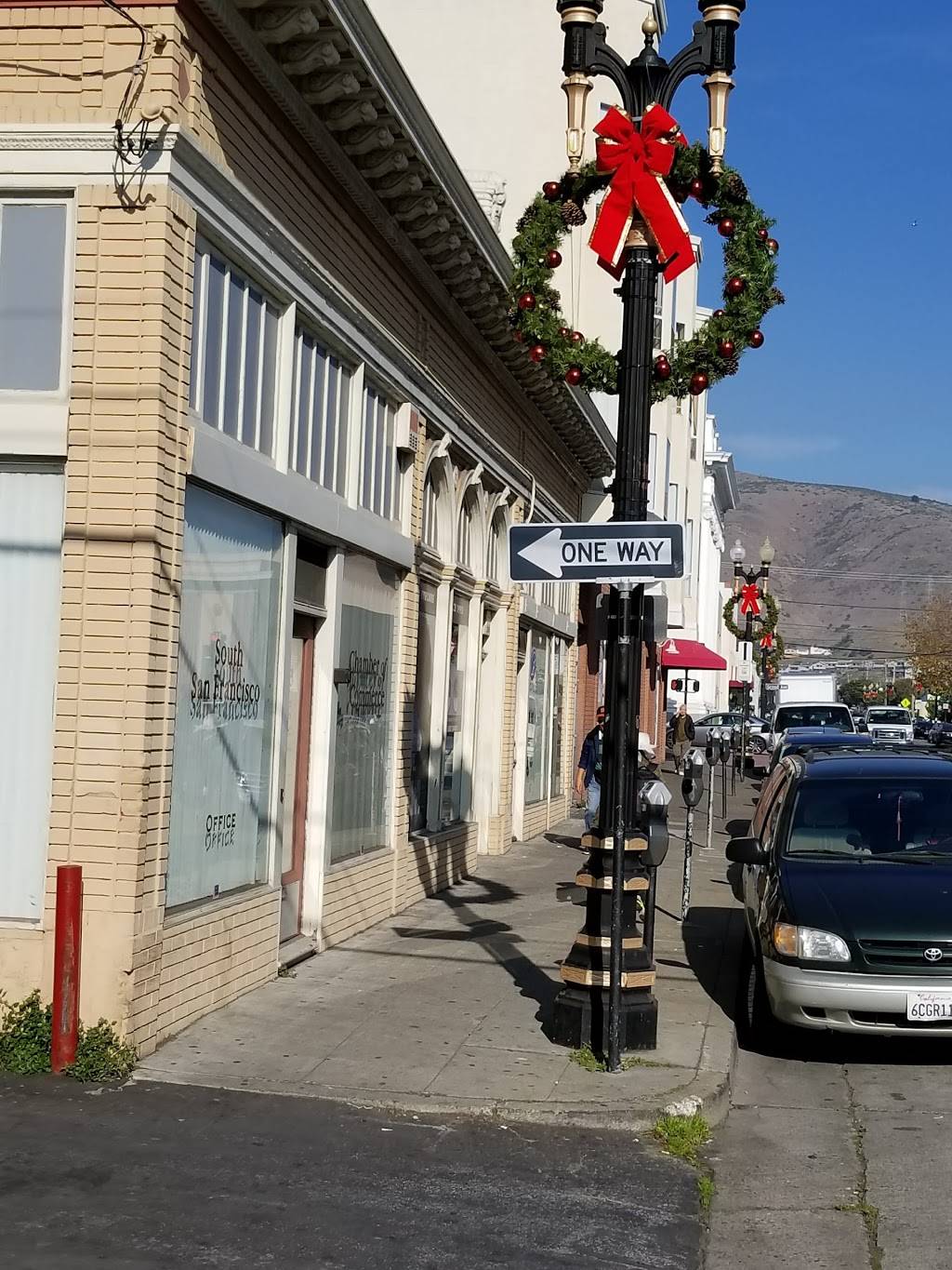 Bogys Hofbrau | restaurant | 207 Linden Ave, South San Francisco, CA 94080, USA | 6508733434 OR +1 650-873-3434