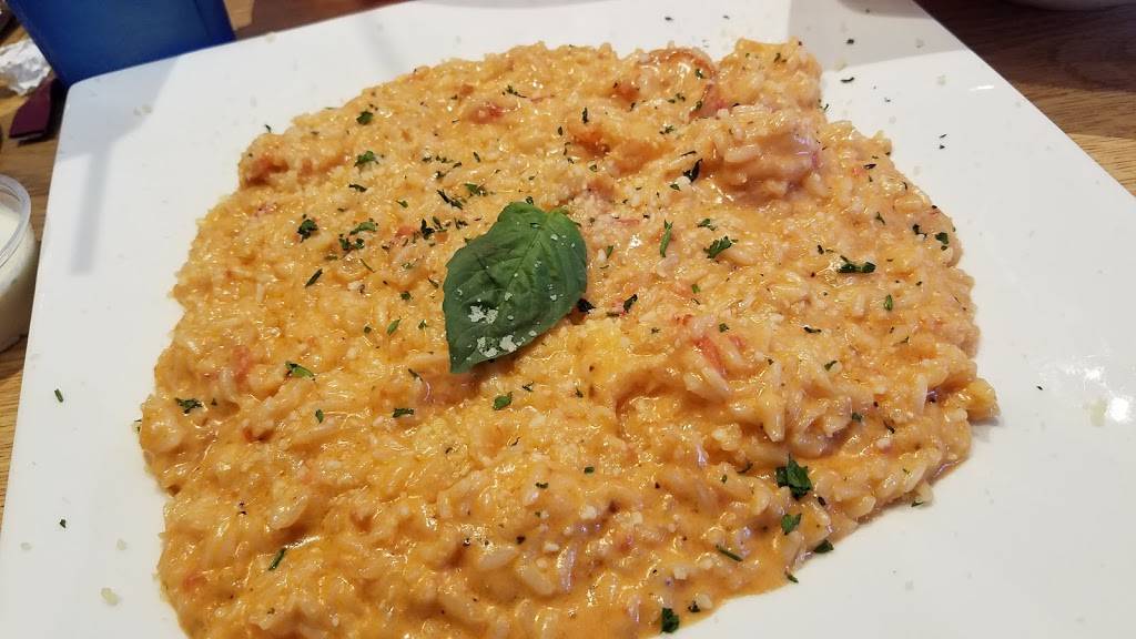 Solo Restaurant | restaurant | 5840 Virginia Ave, Pembroke, VA 24136, USA | 5406265252 OR +1 540-626-5252