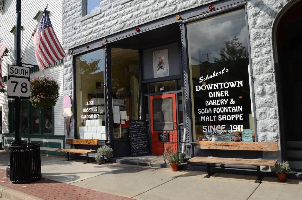 Schuberts Restaurant | restaurant | 128 E Main St, Mt Horeb, WI 53572, USA | 6084373393 OR +1 608-437-3393