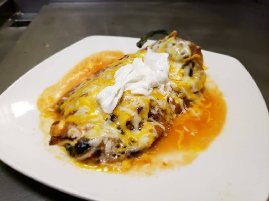 El Potrillo Mexican Grill | restaurant | 101 B St, Taft, CA 93268, USA | 6617454861 OR +1 661-745-4861