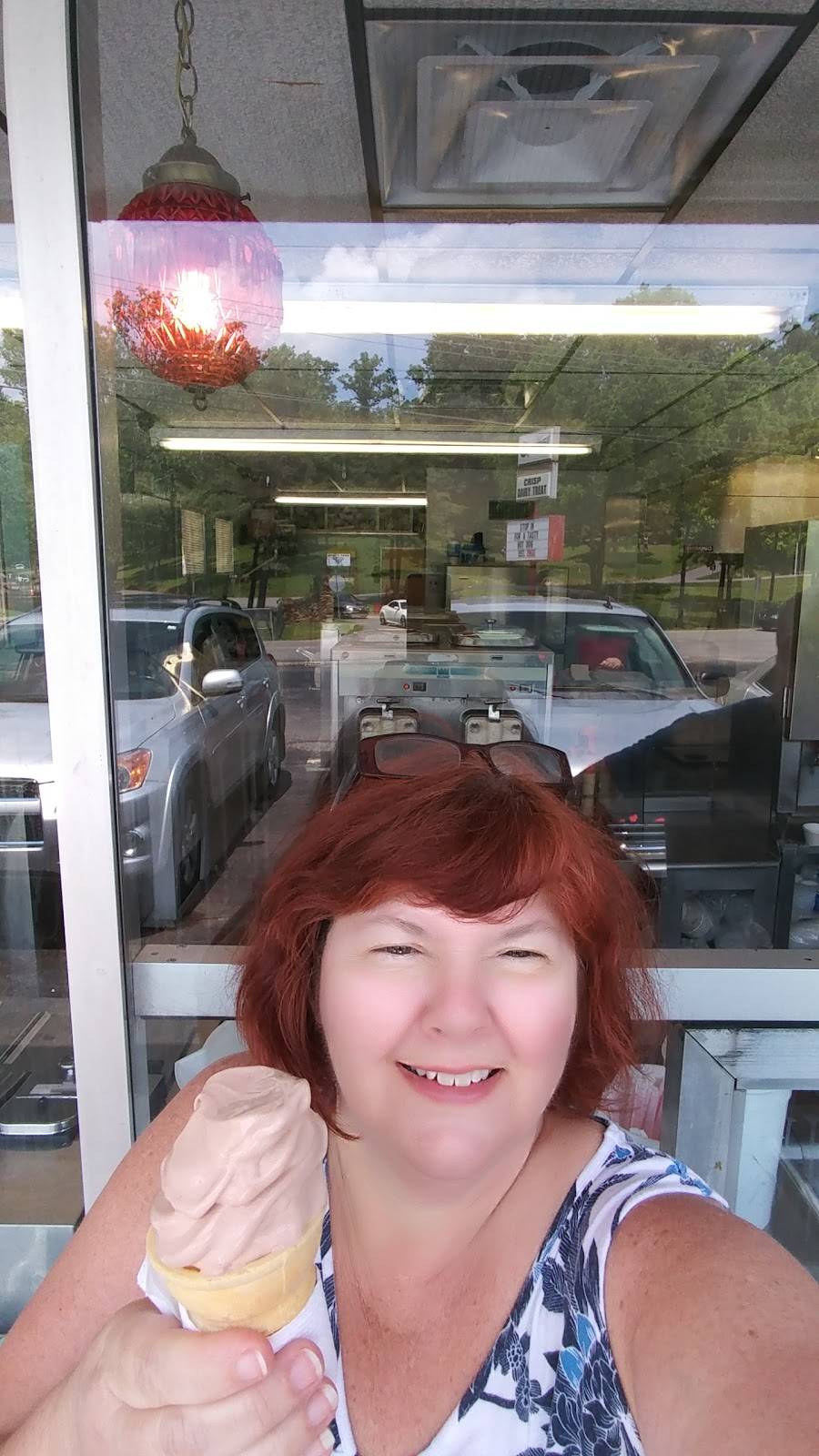 Crisps Dairy Treat | restaurant | 1216 KY-716, Ashland, KY 41102, USA | 6069288193 OR +1 606-928-8193