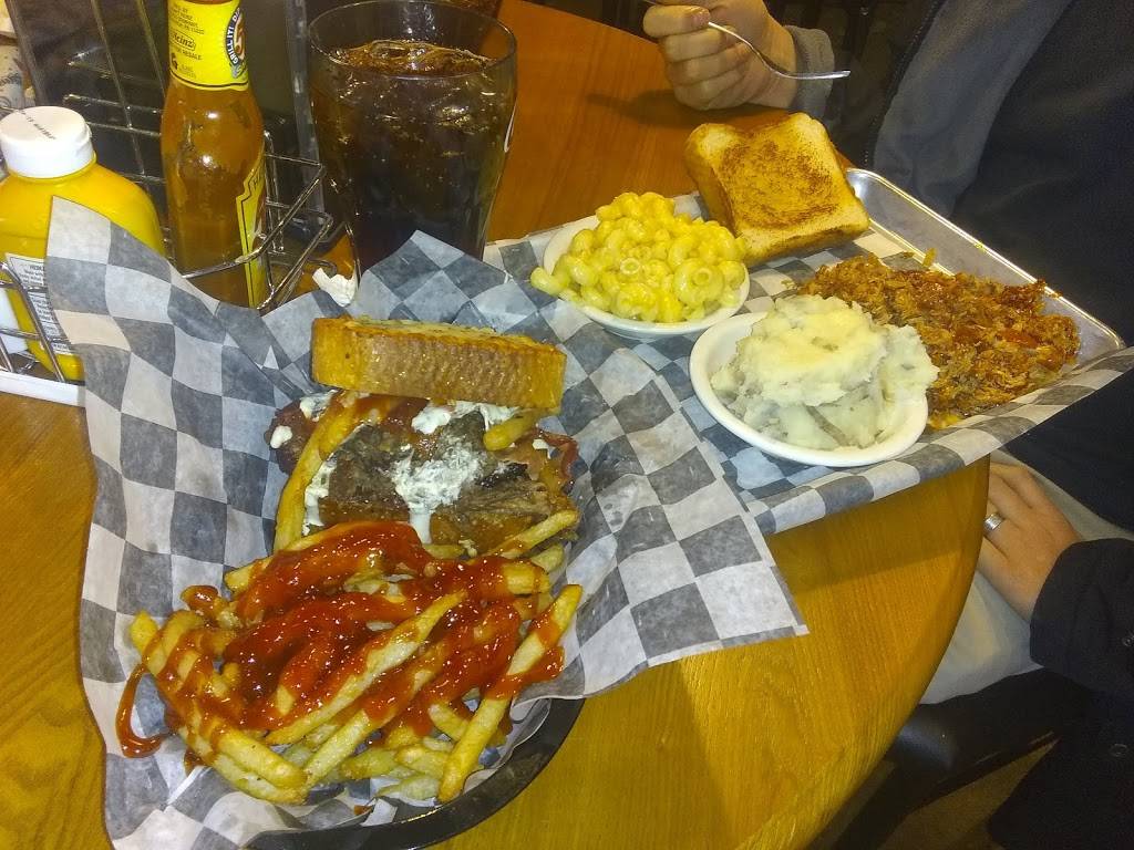 Grateful Ed’s BBQ | restaurant | 202 Court Square, Barbourville, KY 40906, USA | 6066454227 OR +1 606-645-4227