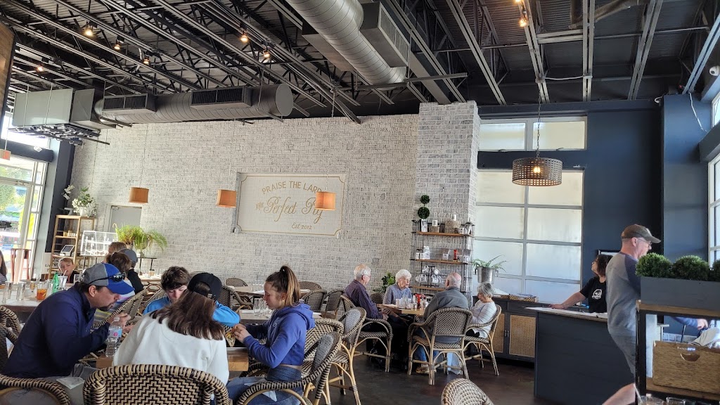 Perfect Pig Grill and Fish House | restaurant | 7 Town Center Loop, Santa Rosa Beach, FL 32459, USA | 8506601591 OR +1 850-660-1591