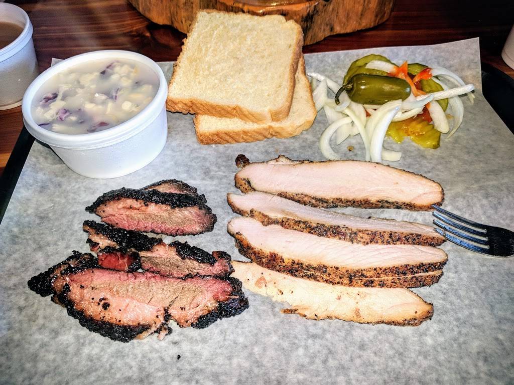 Opies Barbeque restaurant | restaurant | 9504 TX-71, Spicewood, TX 78669, USA | 8306938660 OR +1 830-693-8660