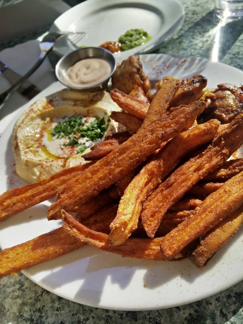 Orens Hummus | restaurant | 261 University Ave, Palo Alto, CA 94301, USA | 6507526492 OR +1 650-752-6492