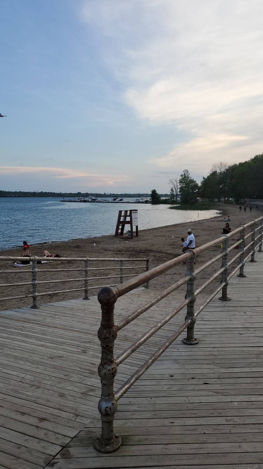 Beaver Island Golf Course | restaurant | 2136 Oakfield Rd, Grand Island, NY 14072, USA | 7164044214 OR +1 716-404-4214