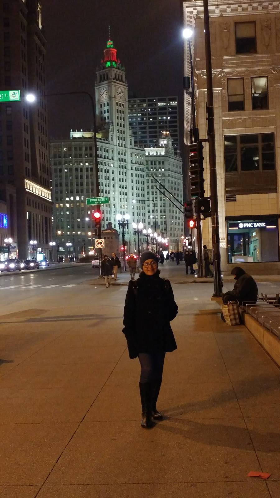 Jimmy Johns | meal delivery | 225 N Michigan Ave, Chicago, IL 60602, USA | 3122409999 OR +1 312-240-9999