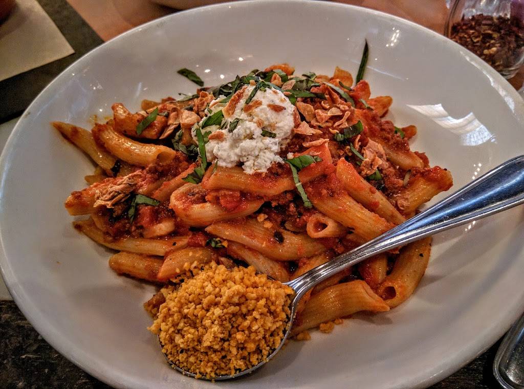 Scaddabush Italian Kitchen & Bar | restaurant | 209 Rathburn Rd W, Mississauga, ON L5B 4C1, Canada | 9052811721 OR +1 905-281-1721