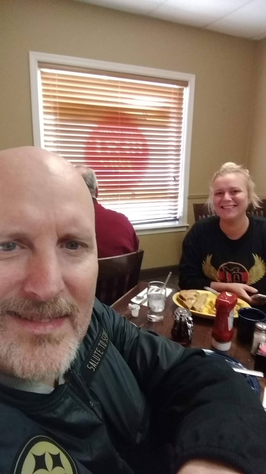 Groveland Grill | restaurant | 5960 Easton Rd, Plumsteadville, PA 18949, USA | 2157667944 OR +1 215-766-7944