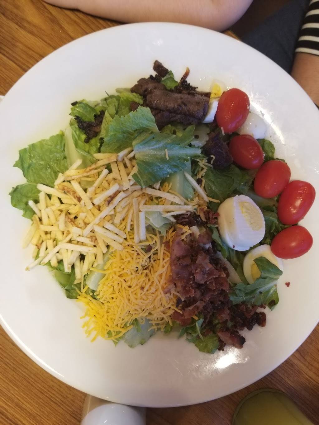 Friendlys | restaurant | 135 Mariano Bishop Blvd, Fall River, MA 02721, USA | 5086730891 OR +1 508-673-0891