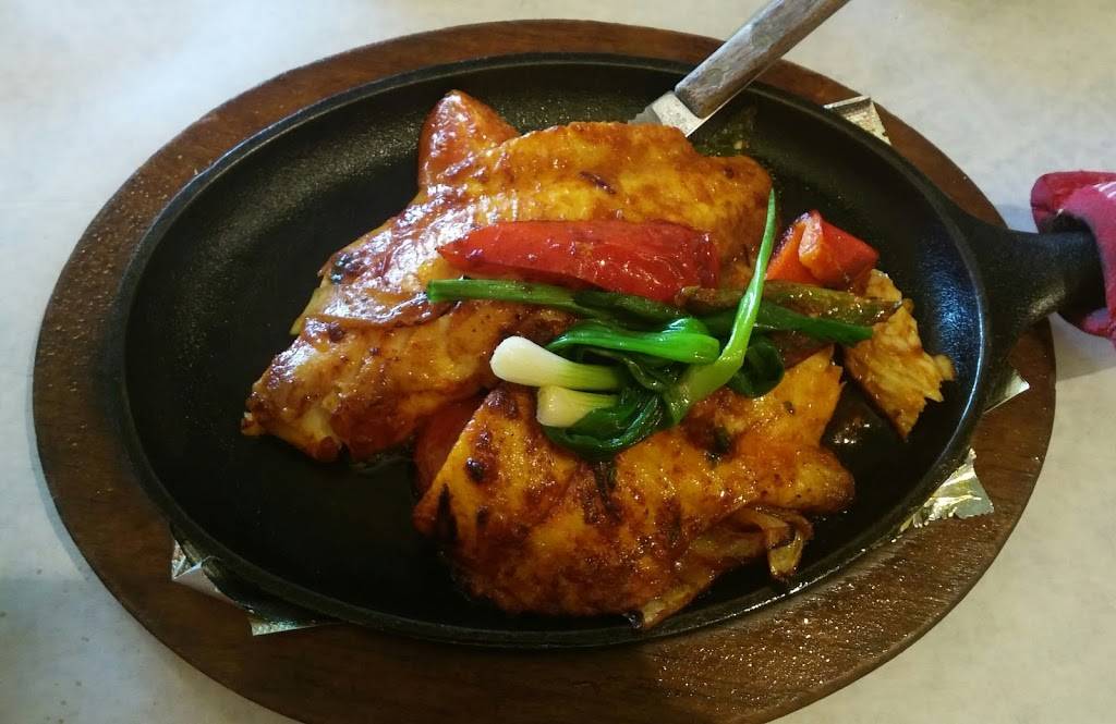 Wholly Frijoles | restaurant | 3908 W Touhy Ave, Lincolnwood, IL 60712, USA | 8473299810 OR +1 847-329-9810