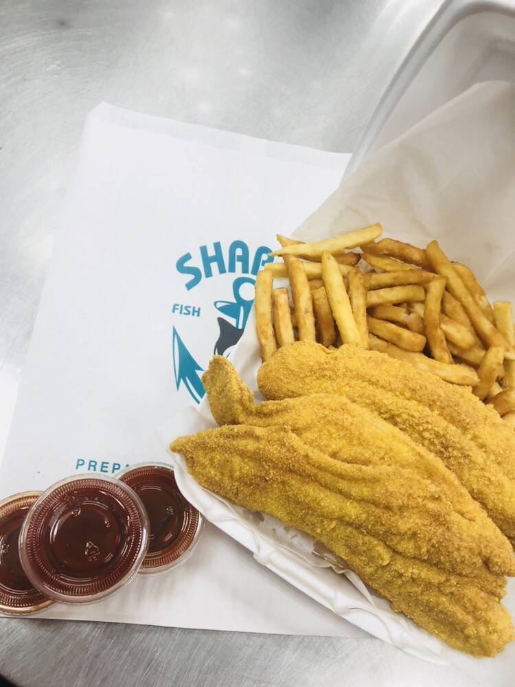 Sharks | restaurant | 4102 Euclid Ave, East Chicago, IN 46312, USA | 2193918000 OR +1 219-391-8000