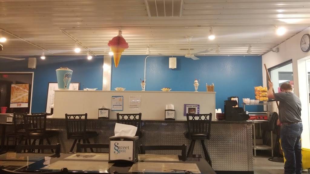Sweet Spot | restaurant | 300 W Burlington Ave, Fairfield, IA 52556, USA | 6414722379 OR +1 641-472-2379