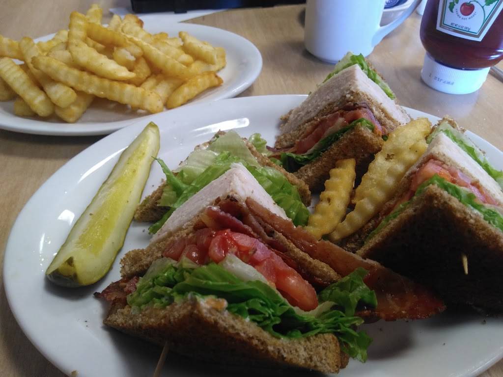 Henrys Cafe | restaurant | 550 Tucker Rd D, Tehachapi, CA 93561, USA | 6618220732 OR +1 661-822-0732