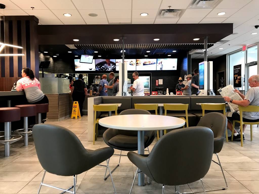 McDonalds | cafe | 109 Brenwood St, Berea, KY 40403, USA | 8599864206 OR +1 859-986-4206